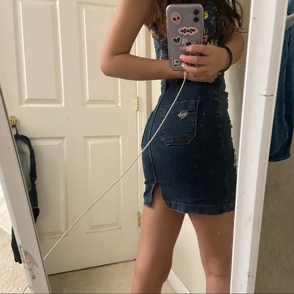 distressed bodycon skirt - Picture 3 of 3